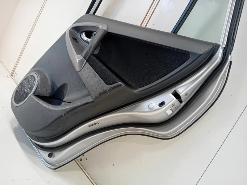 Porta POST DX 6700342121 Toyota RAV 4 III 2006