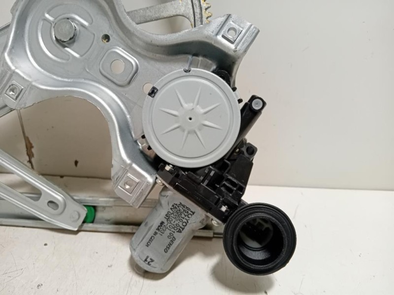 Motorino Alzacristallo Porta ANT DX 85710-0D100 Toyota Yaris IV 2017