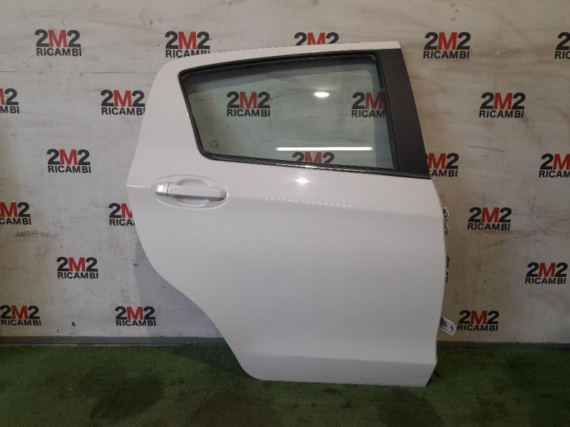 Porta POST DX Toyota Yaris IV 2012