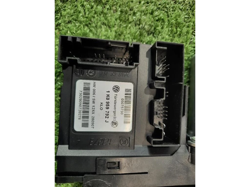 Motorino Alzacristallo Porta ANT DX 1T0959702CL02 Volkswagen Touran II 2007