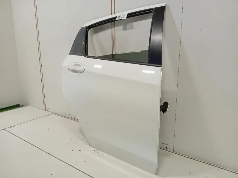 Porta POST DX 670030D190 Toyota Yaris IV 2012