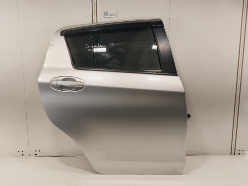 Porta POST DX 670030D190 Toyota Yaris IV 2012