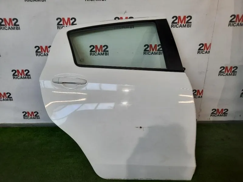 Porta POST DX 670030D190 Toyota Yaris IV 2014