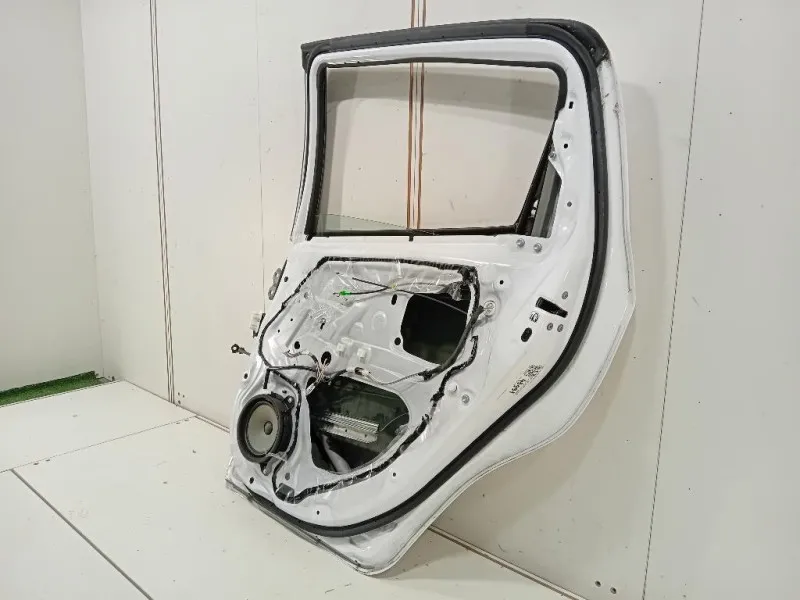Porta POST DX 670030D190 Toyota Yaris IV 2017