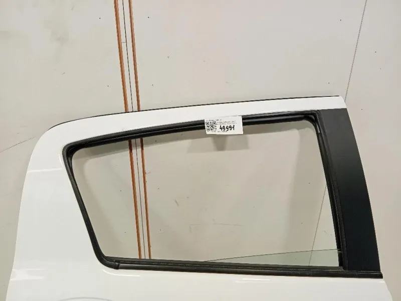 Porta POST DX 670030D190 Toyota Yaris IV 2017