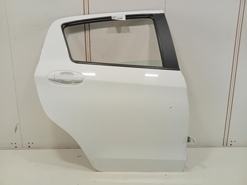 Porta POST DX 670030D190 Toyota Yaris IV 2017