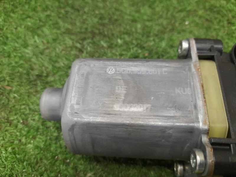 Motorino Alzacristallo Porta ANT SX 5Q0959801C 5G4837461H Volkswagen GOLF VII 2017