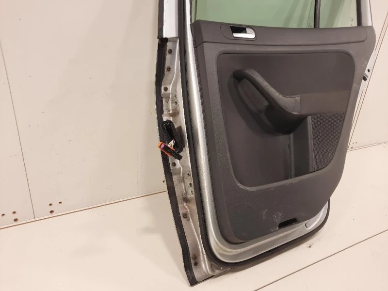 Porta POST DX 5M0833106B Volkswagen GOLF PLUS I 2004