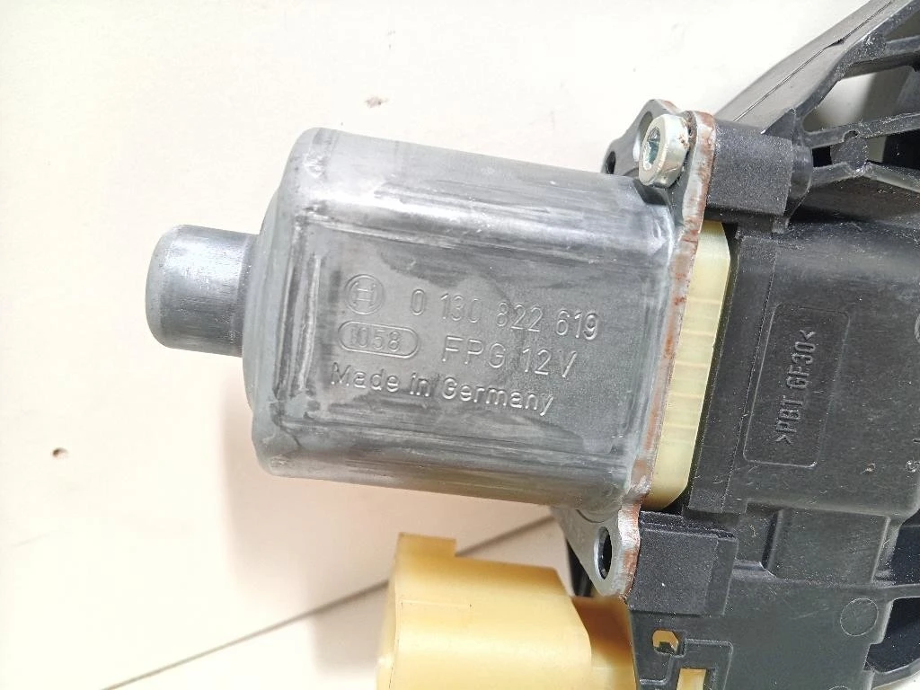 Motorino Alzacristallo Porta POST DX 0 130 822 619 Ford Fiesta VI 2012