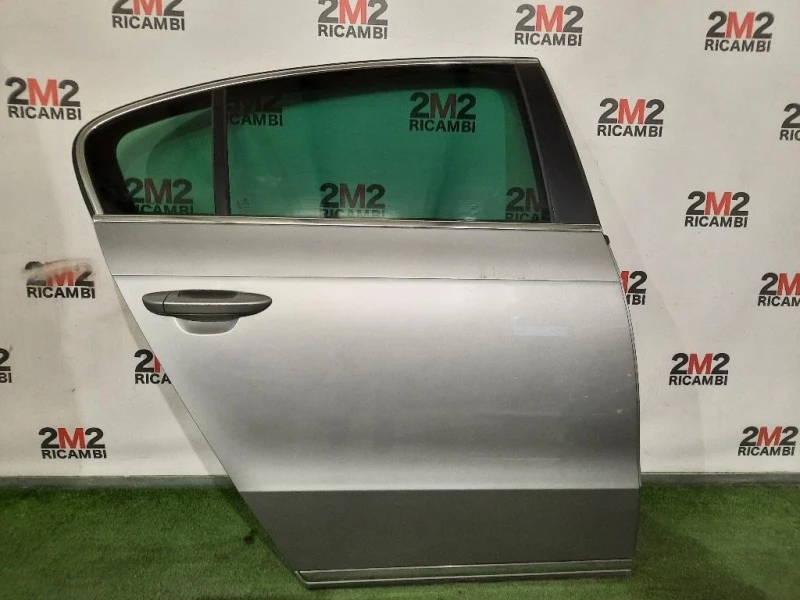 Porta POST DX 3AE833056 Volkswagen Passat VI 2011