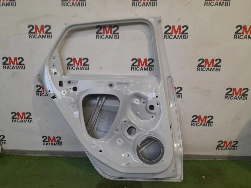 Porta POST SX 82G833051 Audi A1 GBA Sportback 2018