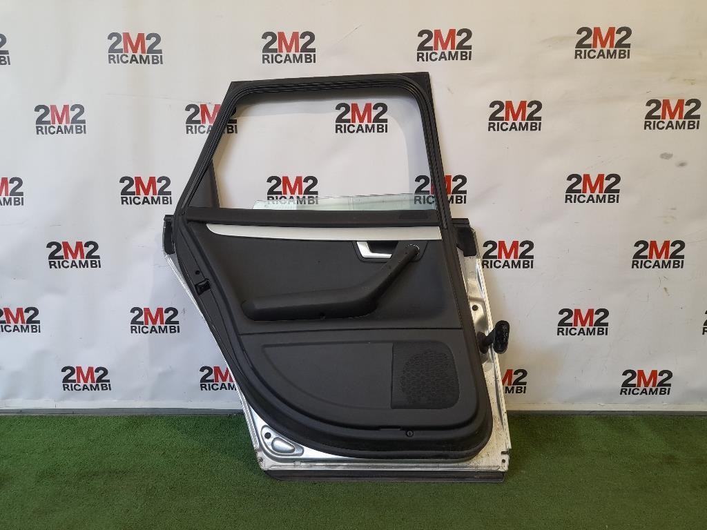 Porta POST SX 8K5833051C Audi A4 8K2 2008