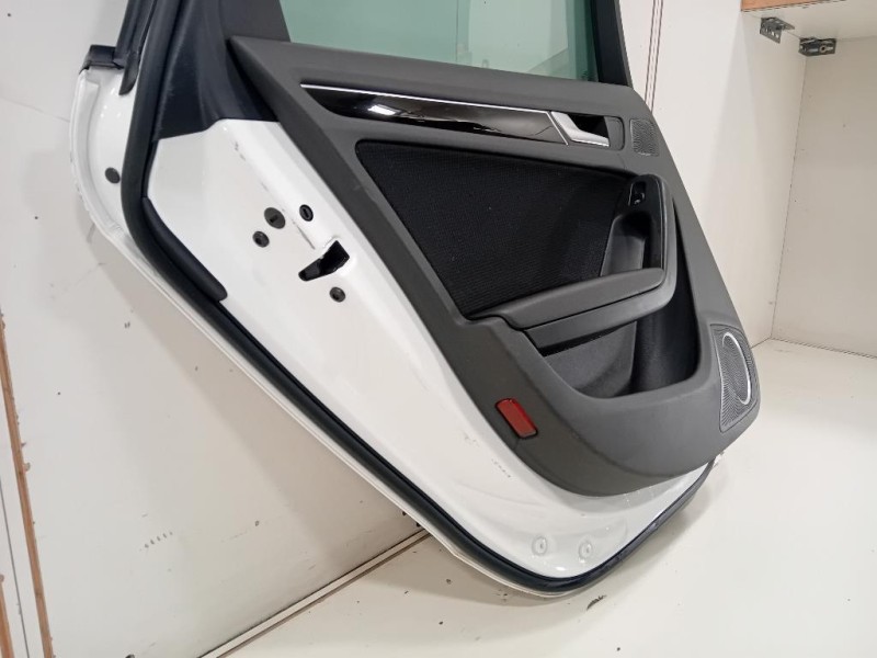 Porta POST SX 8K5833051C Audi A4 8K2 2008