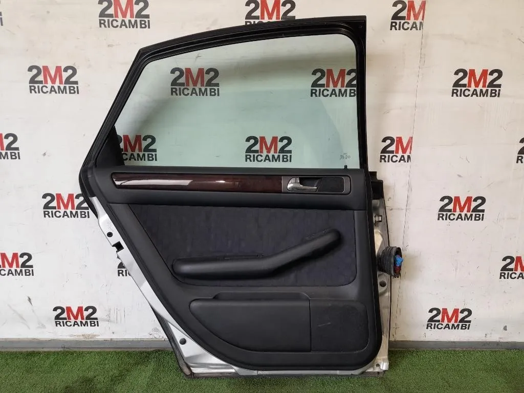 Porta POST SX 4B0833051 Audi A6 4B 1997
