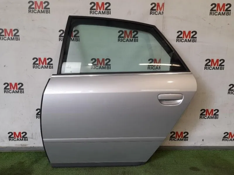 Porta POST SX 4B0833051 Audi A6 4B 1997