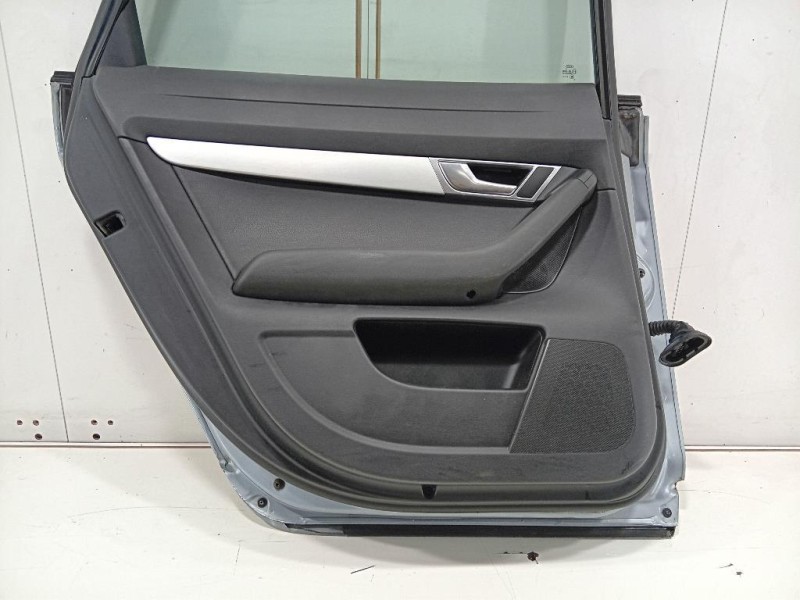 Porta POST SX 4G5833051 Audi A6 4F2 2008