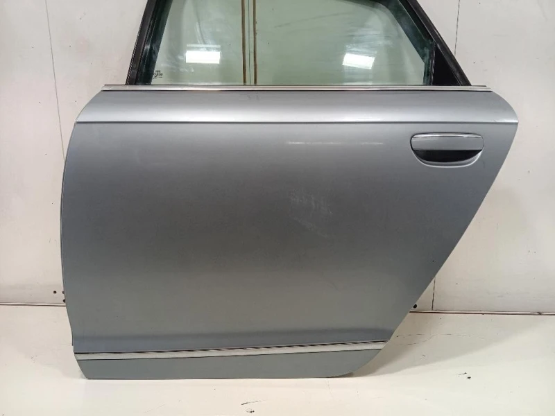 Porta POST SX 4G5833051 Audi A6 4F2 2008
