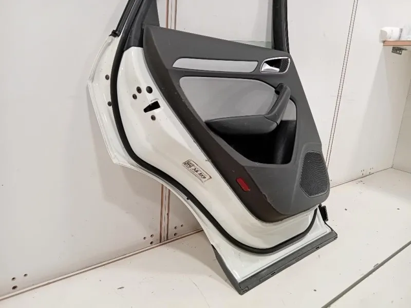 Porta POST SX 8U0833051 Audi Q3 8UB 2012