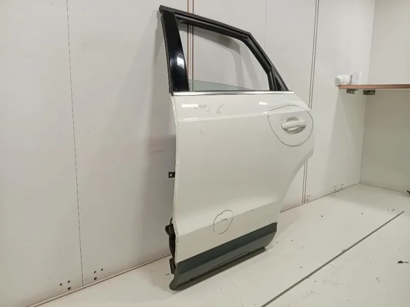 Porta POST SX 8U0833051 Audi Q3 8UB 2012