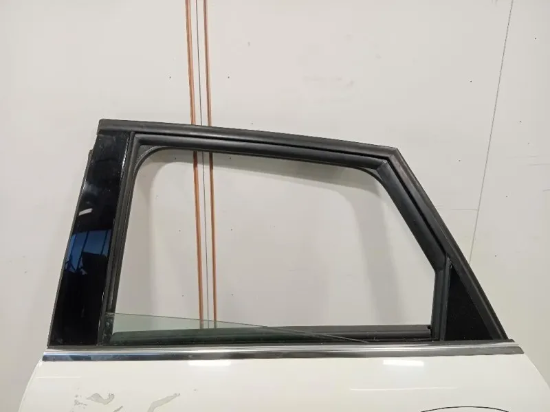 Porta POST SX 8U0833051 Audi Q3 8UB 2012