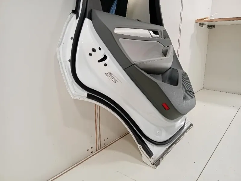 Porta POST SX 8R0833051B Audi Q5 8RB 2012