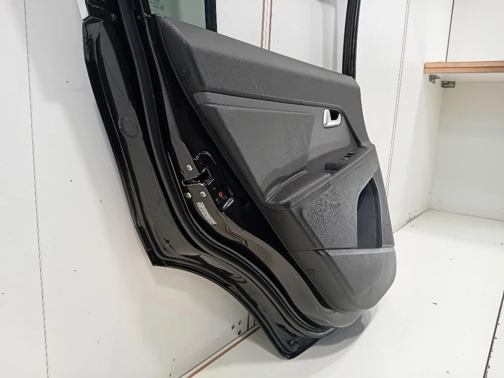 Porta POST SX 770033W010 Kia Sportage III 2010