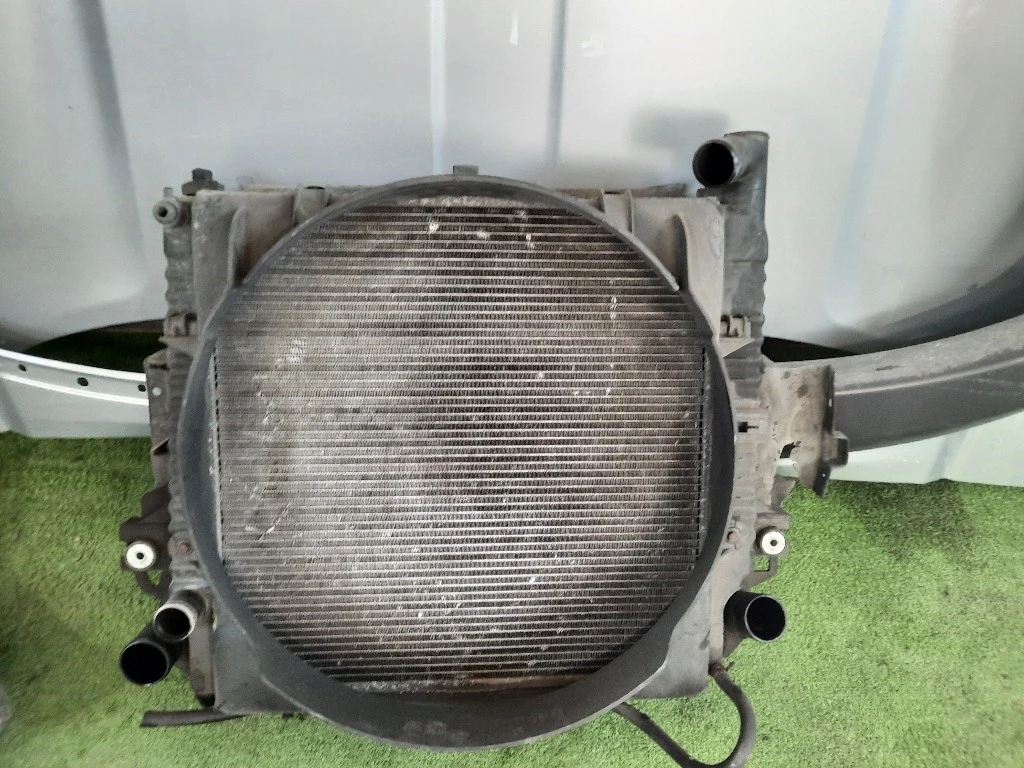 Musata + KIT Radiatori MUSO GASOLIO DIESEL Jeep Cherokee III 2002