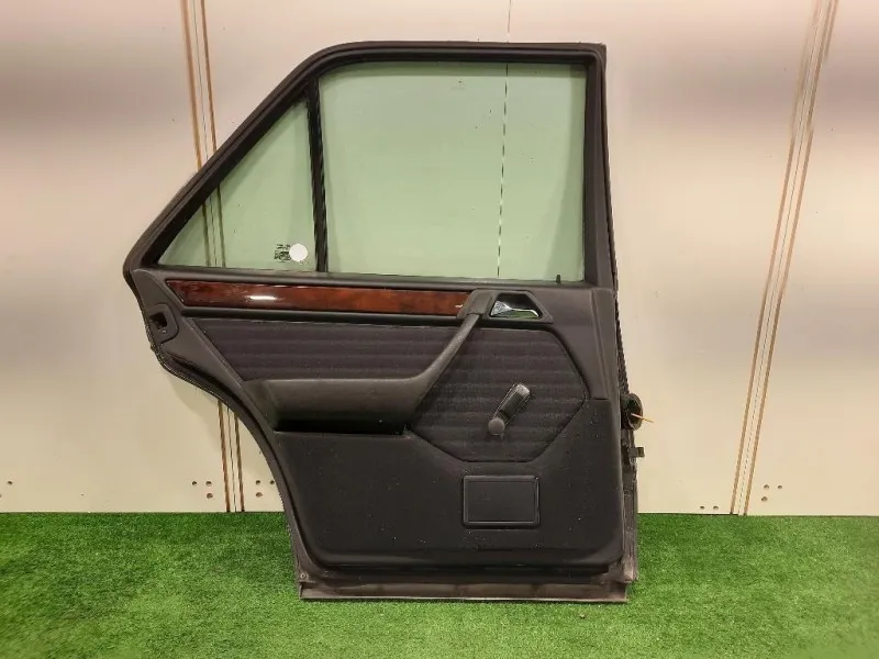 Porta POST SX A1247303905 Mercedes Classe E W124 1985