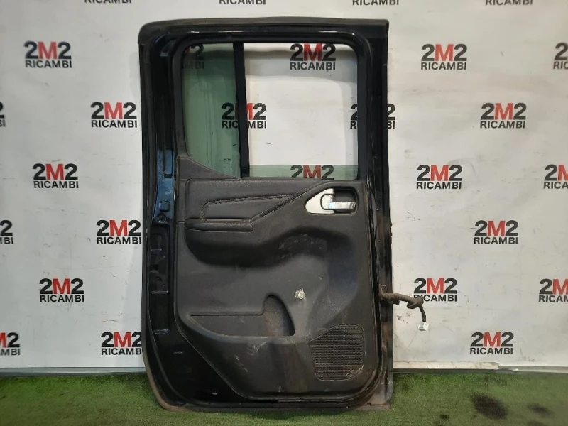 Porta POST SX NP300 Nissan Navara 2010
