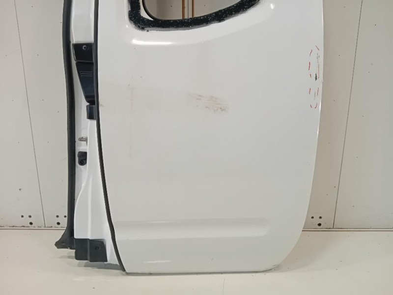 Porta POST SX 82101ZL40B Nissan Navara 2010