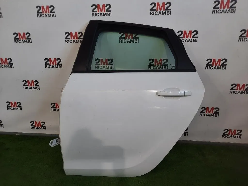 Porta POST SX NUDA 13285610 Opel Astra J 2010