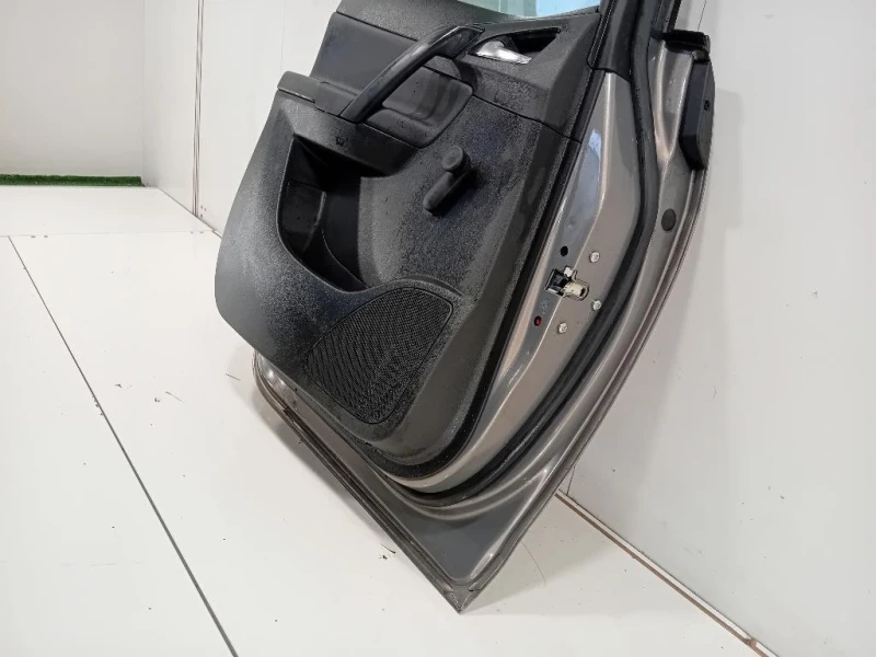 Porta POST SX 39171932 Opel Meriva B 2010