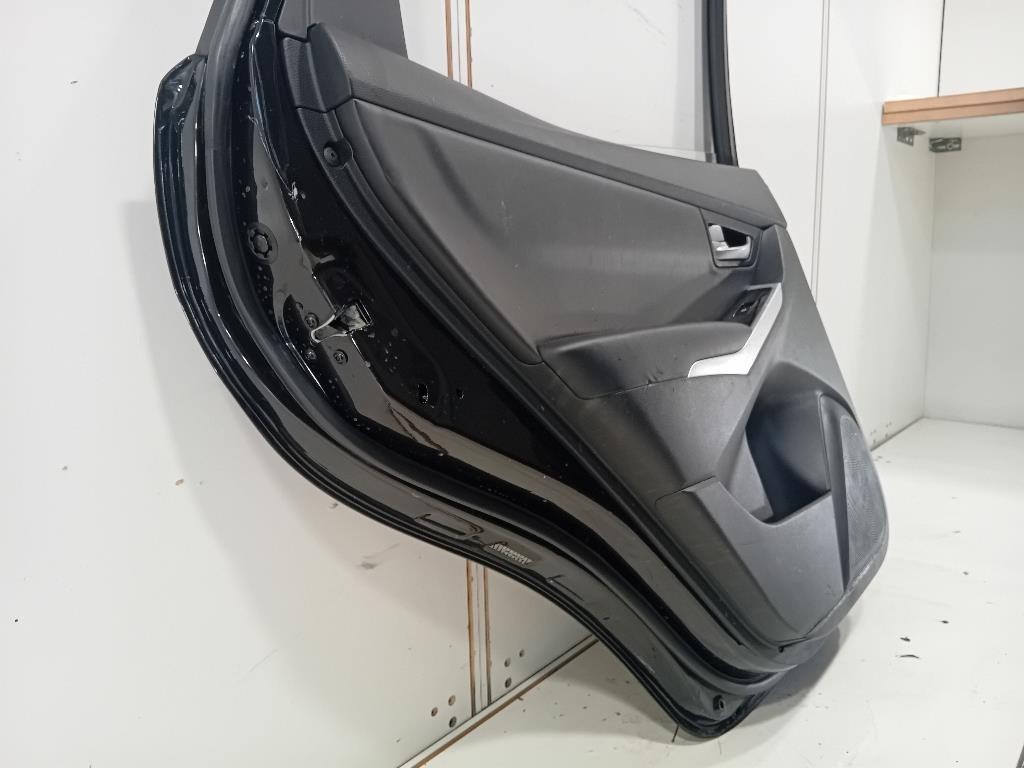 Porta POST SX 6301134104 Ssangyong Korando III 2011