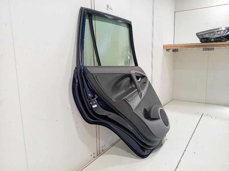 Porta POST SX 6700442121 Toyota RAV 4 III 2006