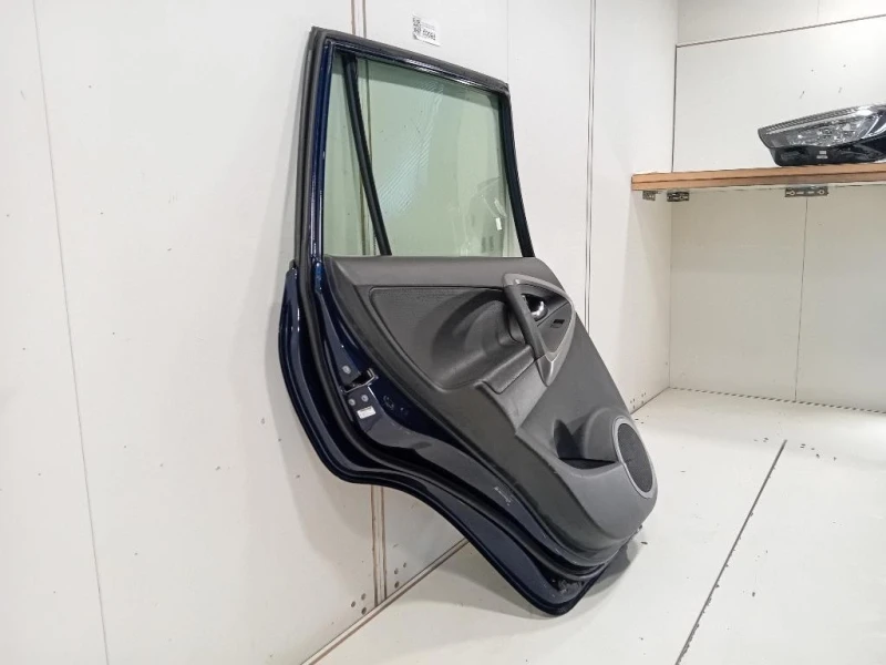 Porta POST SX 6700442121 Toyota RAV 4 III 2006