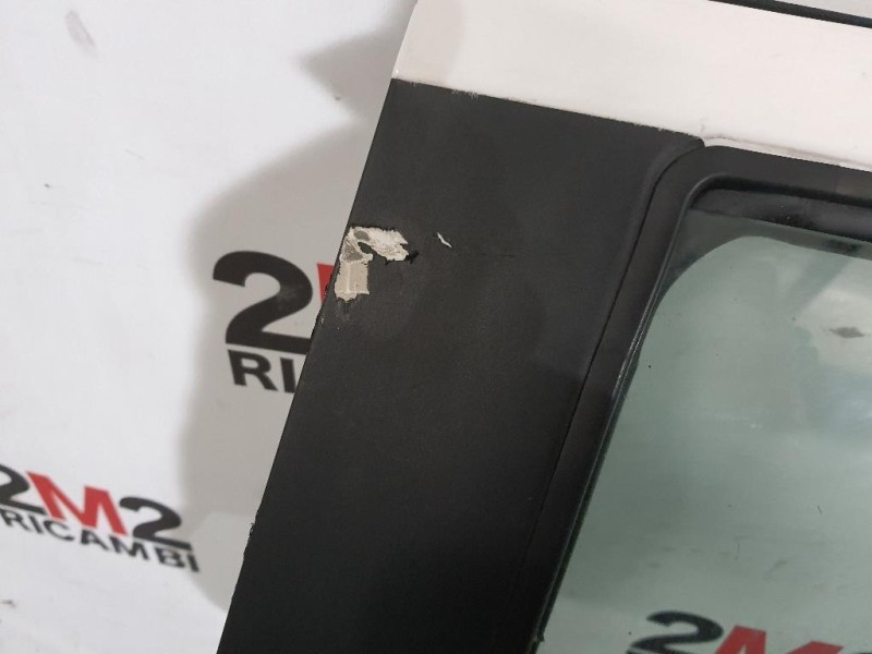 Porta POST SX 670040D210 Toyota Yaris IV 2012