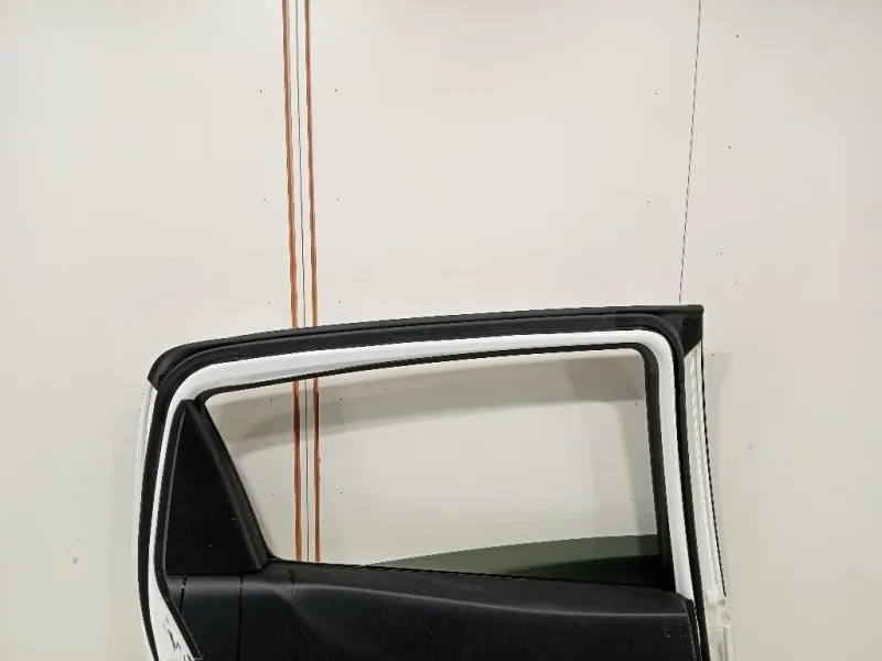 Porta POST SX 670040D210 Toyota Yaris IV 2012