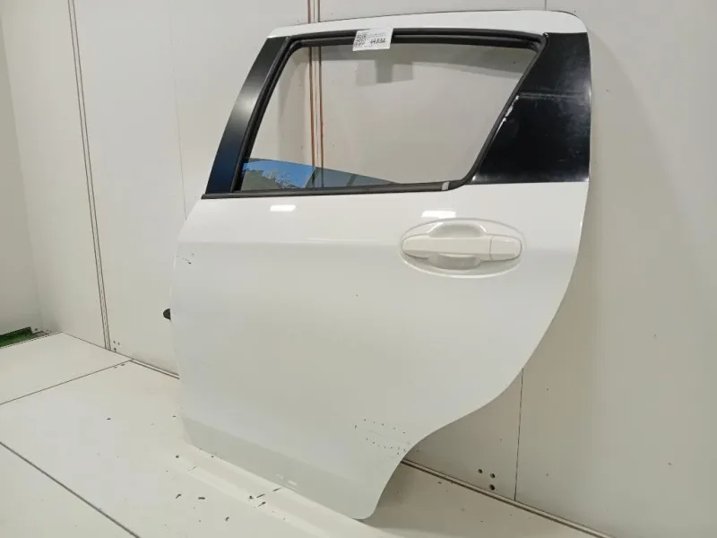 Porta POST SX 670040D210 Toyota Yaris IV 2012