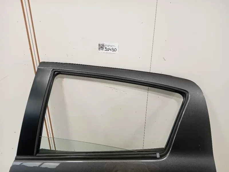 Porta POST SX 670040D210 Toyota Yaris IV 2012