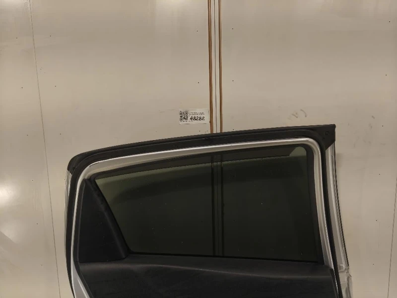 Porta POST SX 670040D210 Toyota Yaris IV 2012