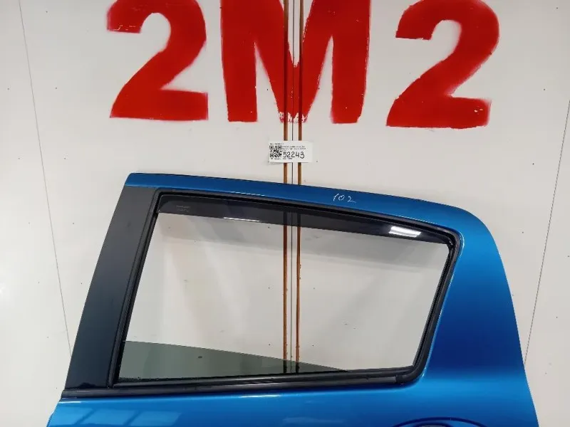 Porta POST SX 670040D210 Toyota Yaris IV 2014