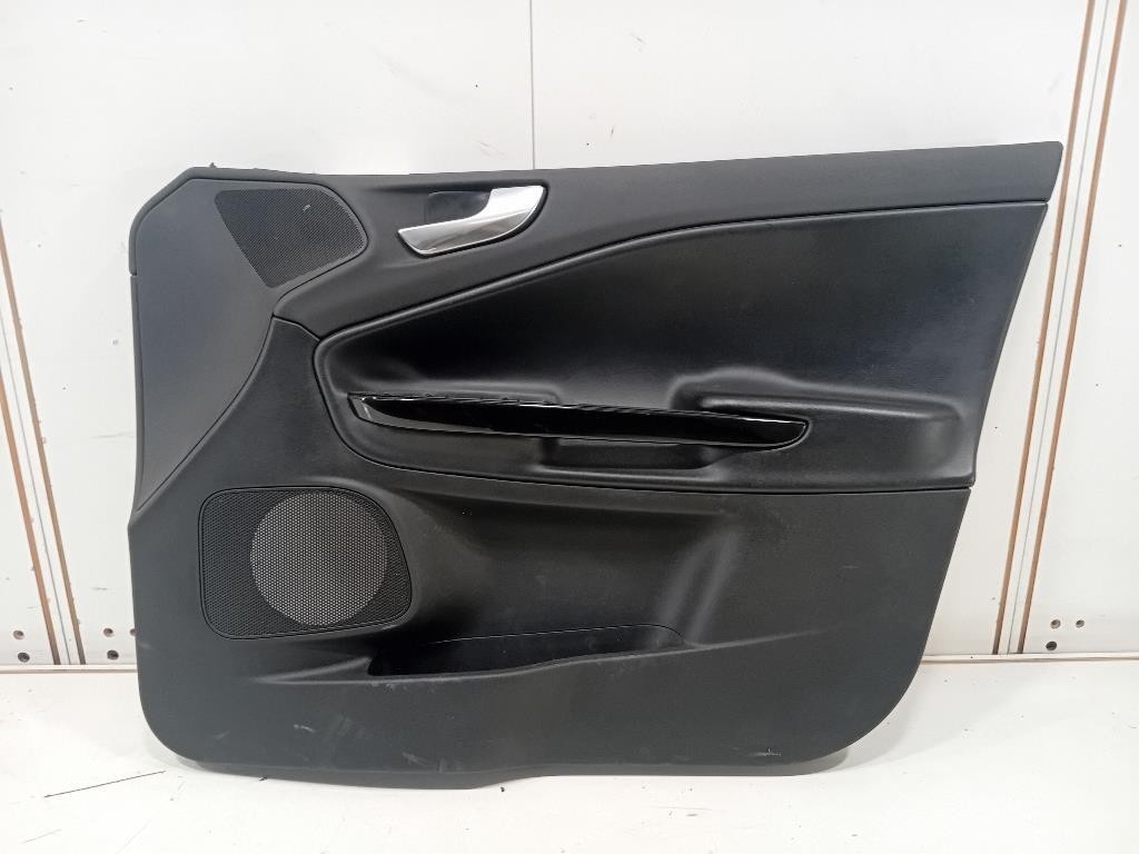 Pannello Rivestimento Porta ANT DX PANNELLO RIVESTIMENTO PORTA ANT DX Alfa Romeo Giulietta 2010