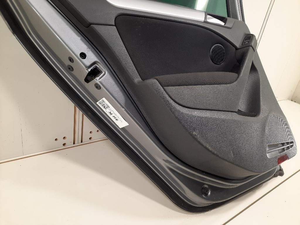 Porta POST SX 5K6833055K Volkswagen GOLF VI 2009