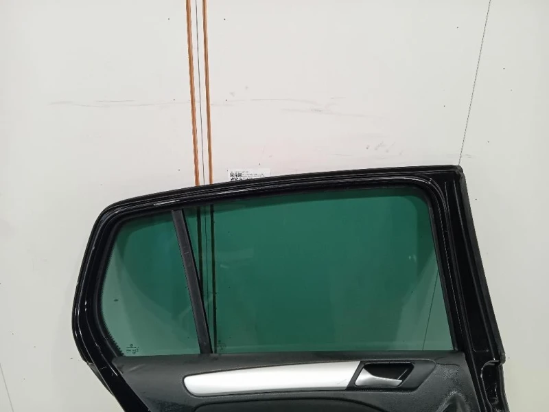 Porta POST SX 5K6833055K Volkswagen GOLF VI 2009