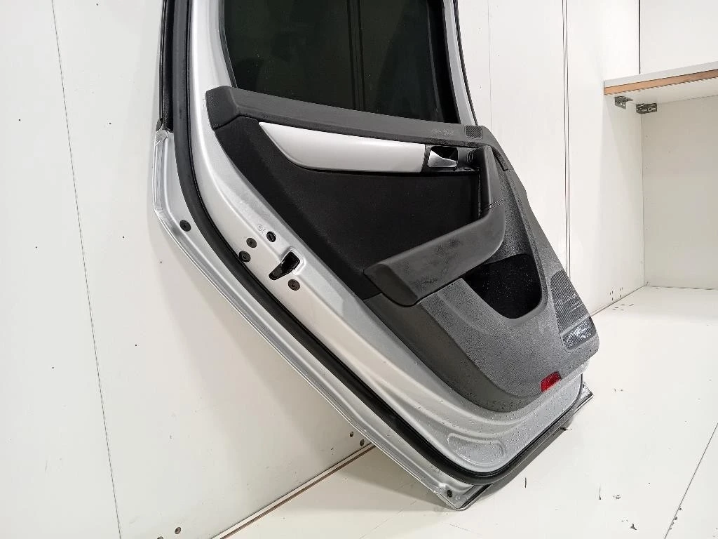 Porta POST SX 3C9833055D Volkswagen Passat VI 2011