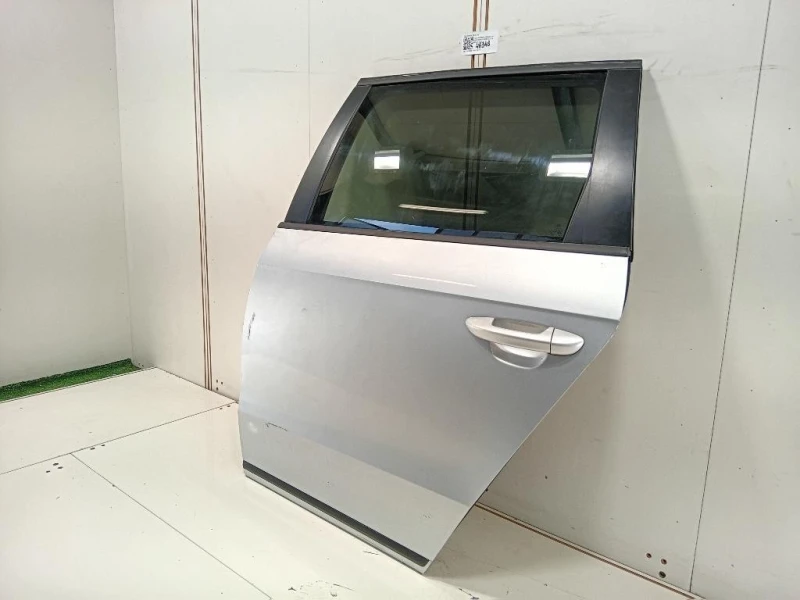 Porta POST SX 3C9833055D Volkswagen Passat VI 2011