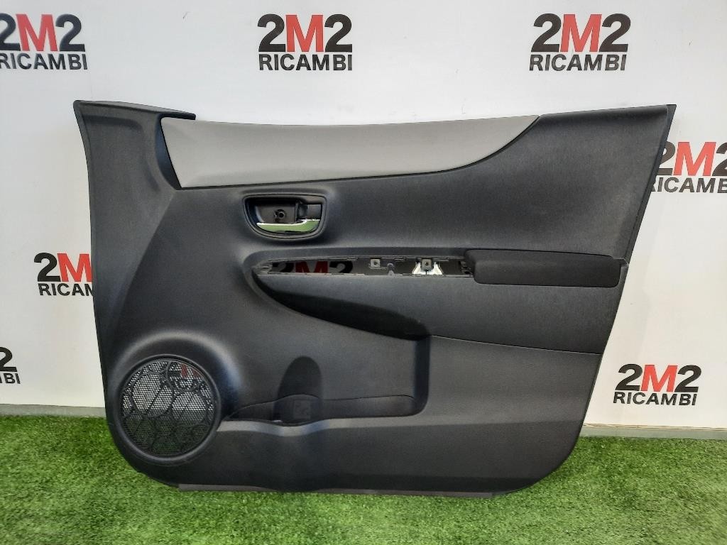 Pannello Rivestimento Porta ANT DX 676100DM30C3 Toyota Yaris IV 2014