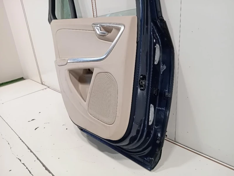 Porta POST SX 32228972 Volvo V60 I 2010