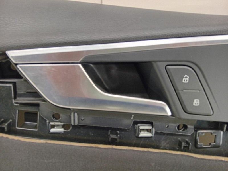 Pannello Rivestimento Porta ANT SX 8W0867133 Audi A4 8W5 Avant 2015