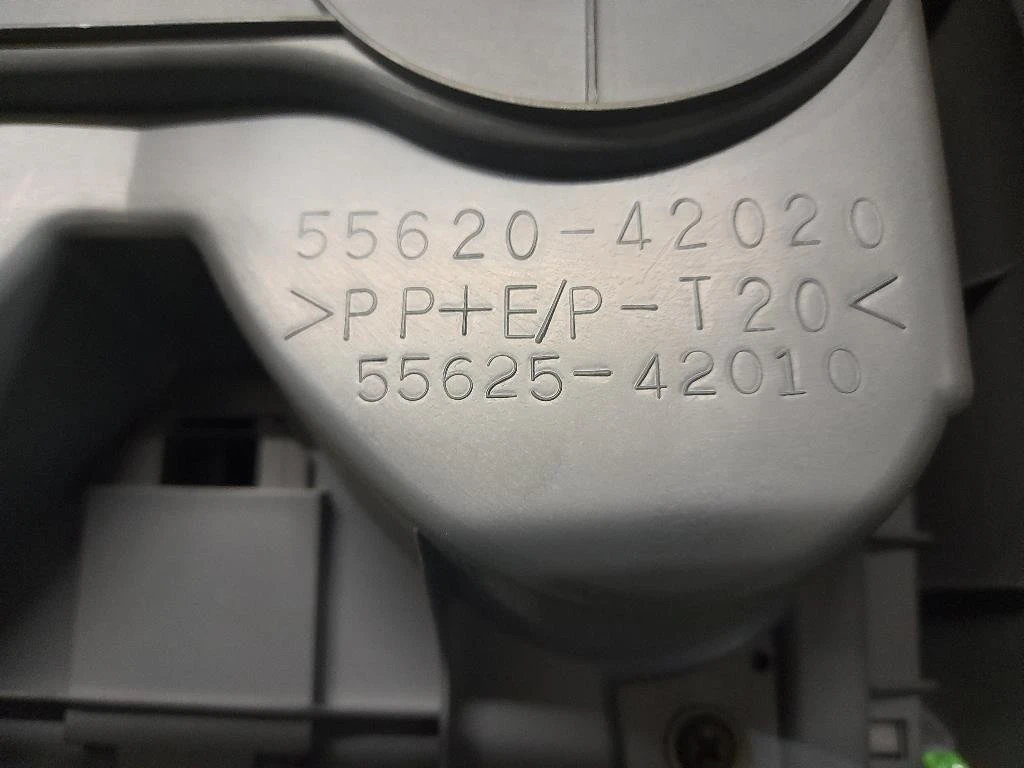 Portabevande SX 5562042020 Toyota RAV 4 II 2000